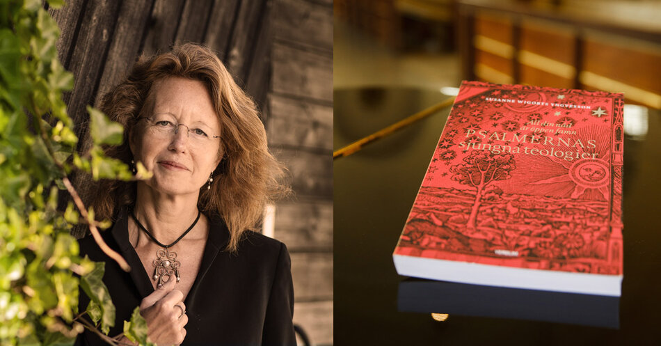 Kvinna i glasögon med rött hår vid en mörk trävägg med murgröna och boken Psalmernas sjungna teologier.