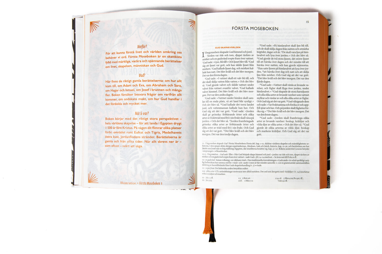 Bibel uppslagen på sidan med början av första mosebok.